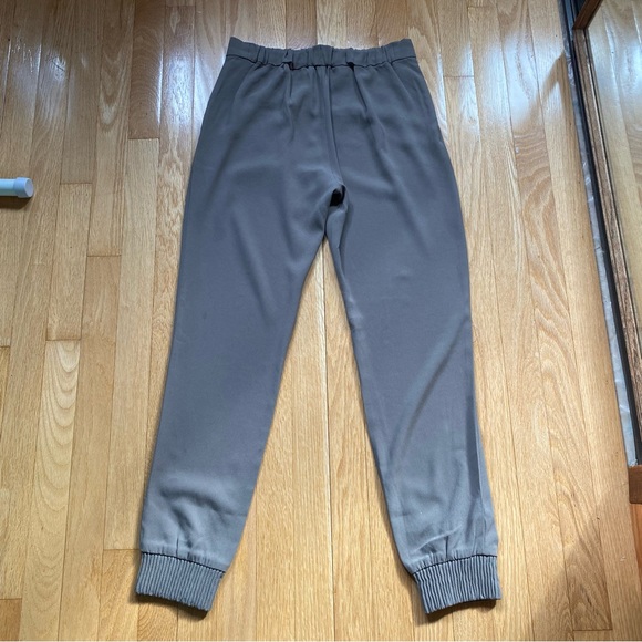 Aritzia Babaton Grey-Taupe High Rise Harvey Joggers Womens 4 - Picture 9 of 11